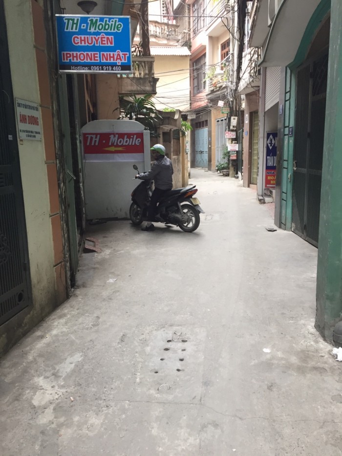 Cần bán nhà đẹp lô góc Tây Sơn, 2 mặt thoáng