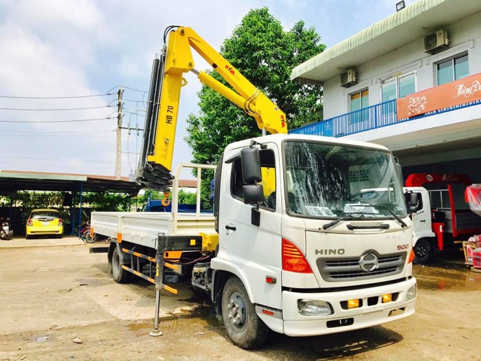 Hino fc gắn cẩu chuyên dùng hyva
