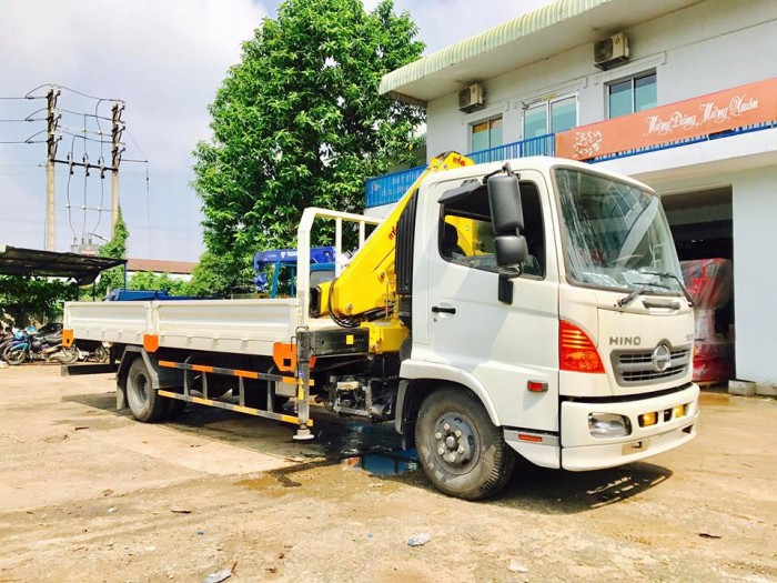 Hino fc gắn cẩu chuyên dùng hyva