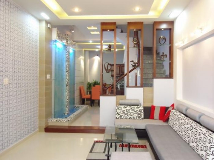 Gấp! Chữa bệnh cần bán nhà đường Hùng Vương, Q.5, 100 m2, giá chỉ 6,4 tỷ