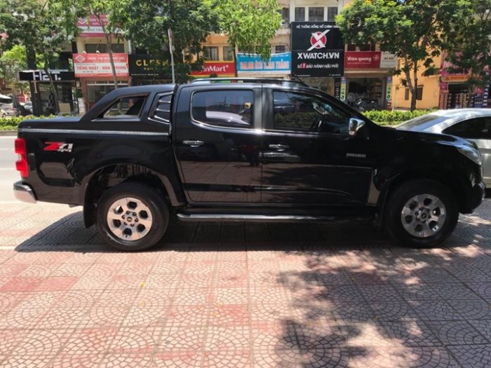 Chevrolet Colorado LTZ màu Đen sản xuất 2017 xe mới đi 2000 km.