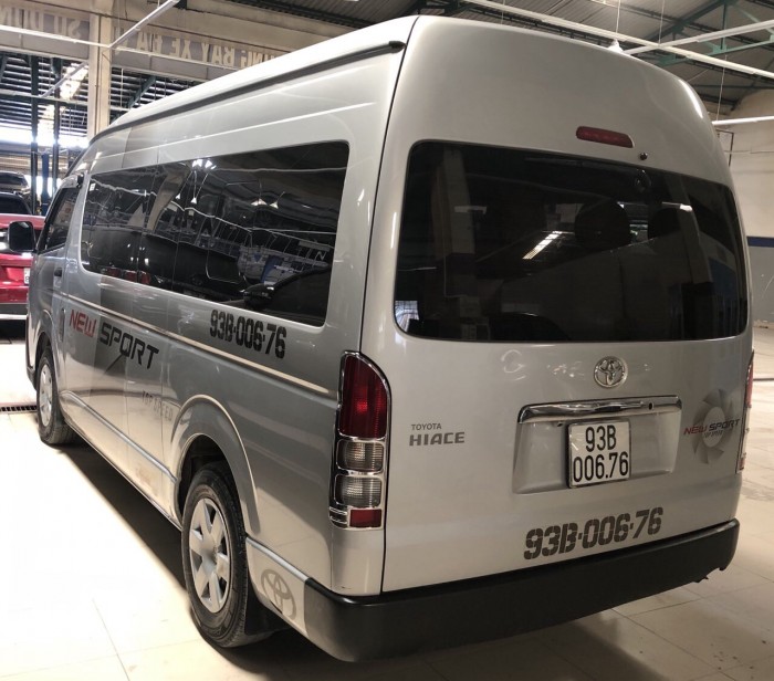 Toyota Hiace 2015, MT, xe cá nhân, xe nhập Nhật đẹp long lanh