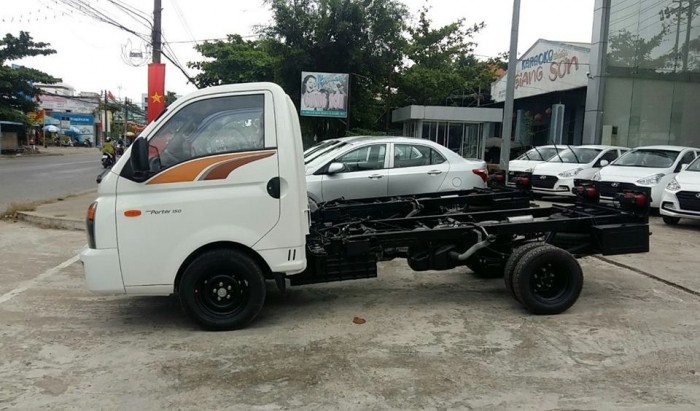 Xe Tải Hyundai1,5 Tấn H150 Nhập Khẩu Ckd Giấ Tốt. Giá Xe Tải Hyundai Paoter H150