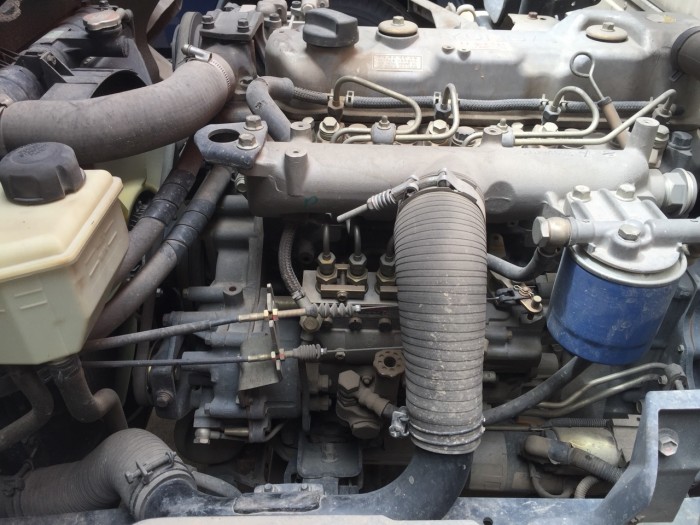 Hyundai hd65 hạ tải thành phố thùng kín đã qua sử dụng sx 2015