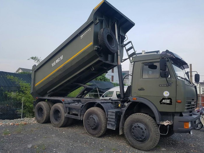 Thanh lí Gấp 1 con Ben 4 Chân 2 Cầu Kamaz