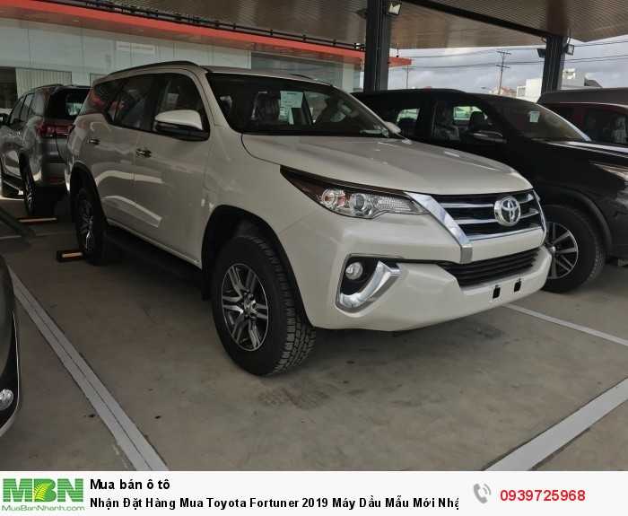 Nhận Đặt Hàng Mua Toyota Fortuner 2019 Máy Dầu Mẫu Mới Nhập Khẩu Giao Trong Tháng Tại HCM