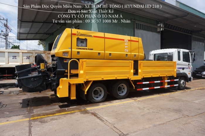 Xe Tải gắn máy bơm bê tông .