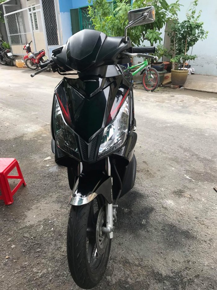 Air Blade lên thái màu đỏ Đen,bstp, hinh that nhé xe keng