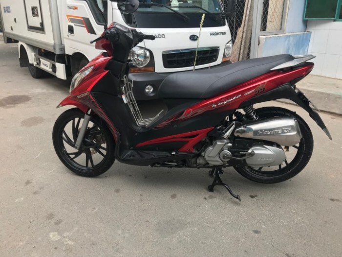 Hayate SS 125cc màu đỏ đen tem hoa văn như hình
