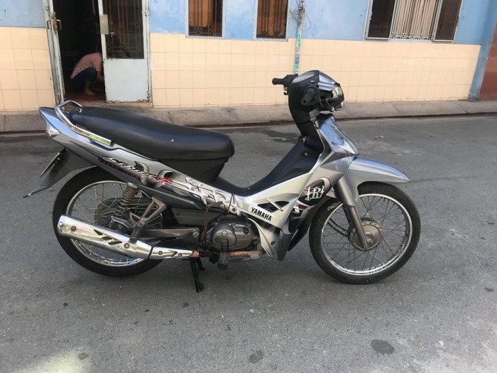 Sirius 110 cc màu  đen xám xe mình còn khá, ít sử dụng