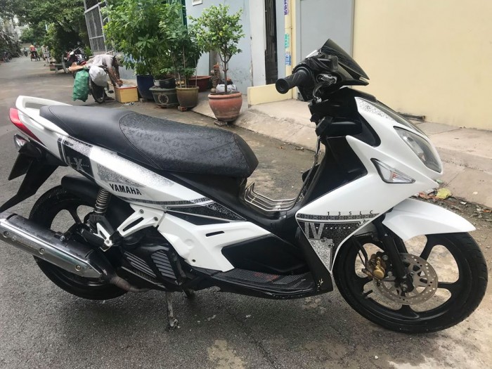 Nouvo LX xe màu trắng  đen  xe dep gia re nhat sai gon!