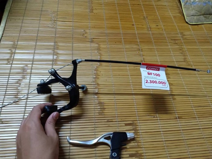 Phanh xe đạp fixed gear