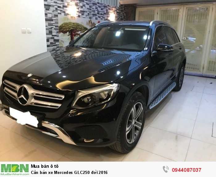 Cần bán xe Mercedes GLC250 đời 2016