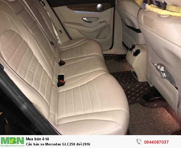 Cần bán xe Mercedes GLC250 đời 2016