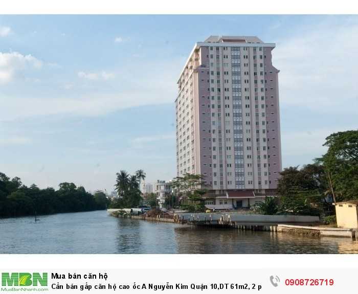 Cần bán gấp căn hộ cao ốc A Nguyễn Kim Quận 10,DT 61m2, 2 phòng ngủ, sổ hồng, nhà rộng thoáng mát