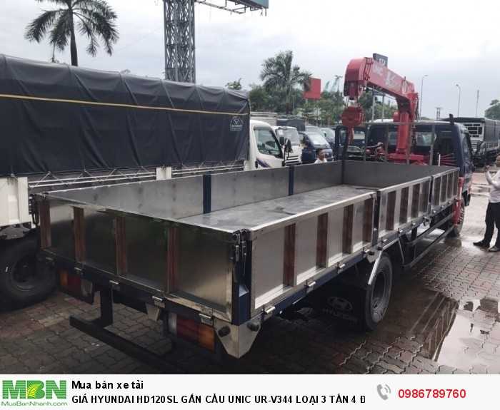Giá Hyundai Hd120sl Gắn Cẩu Unic Ur-V344 Loại 3 Tấn 4 Đốt Thùng Dài.