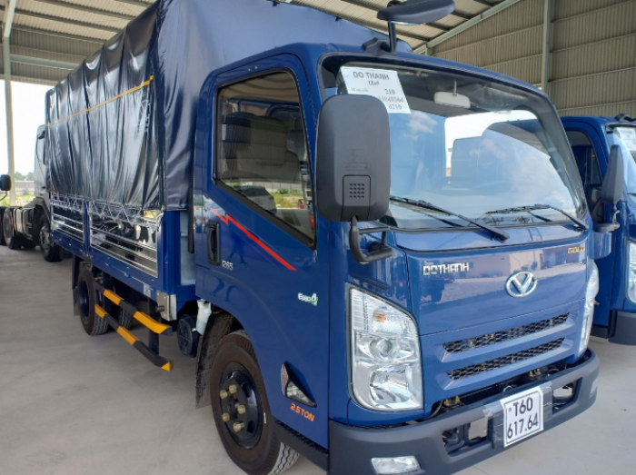 Xe tải Hyundai iz65 3t49 thùng bạt chuẩn euro 4