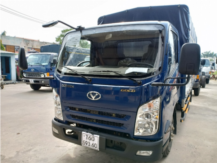 Xe tải Hyundai iz65 3t49 thùng bạt chuẩn euro 4