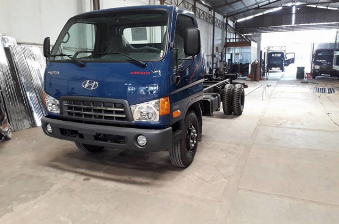 Xe tải hyundai Hd700 thùng mui bạt 6T85 trả góp tại tphcm