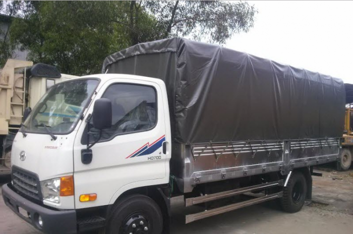Xe tải hyundai Hd700 thùng mui bạt 6T85 trả góp tại tphcm