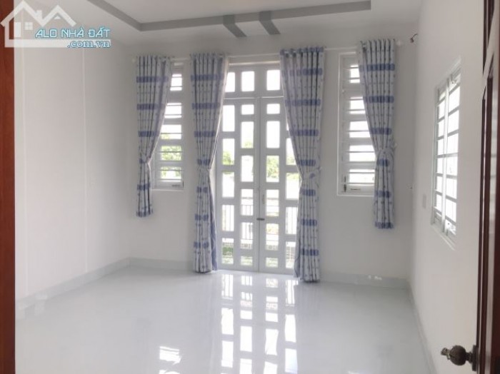 Bán Nhà 90M2 Tô Ký, Quận 12.