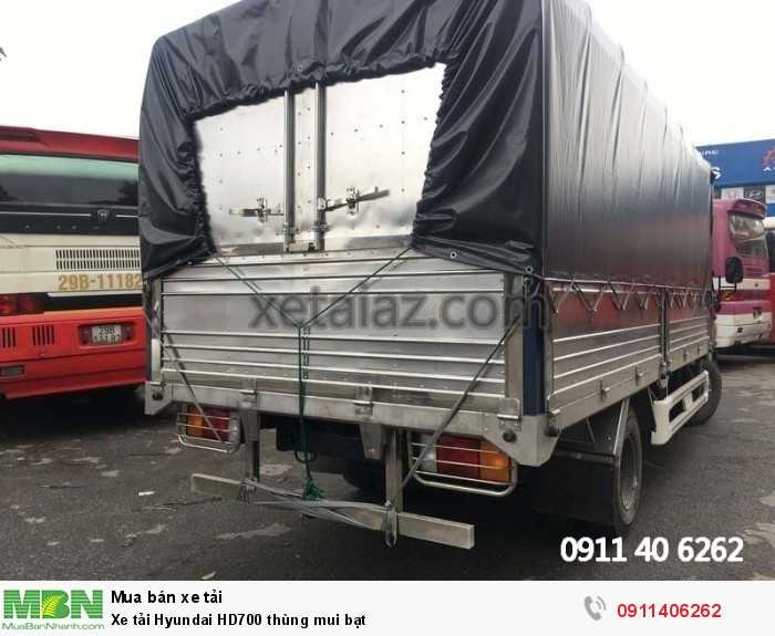 Xe tải Hyundai HD700 thùng mui bạt