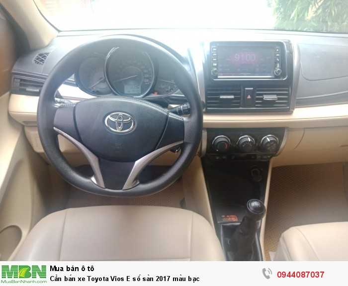 Cần bán xe Toyota Vios E số sàn 2017 màu bạc