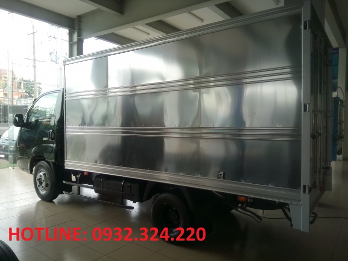 Xe tải 1.9 tấn  KIA K200. Động cơ, số, cầu HYUNDAI. Xe tại Bình Dương