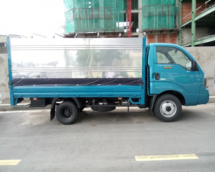 Xe tải 2.4 tấn KIA FRONTIER K250 (KIA K250) mui bạt, màu xanh dương, động cơ HYUNDAI EURO 4, hỗ trợ trả góp