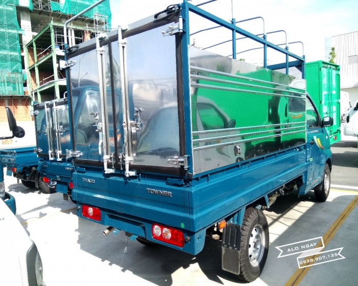 Xe tải 990 kg THACO TOWNER 990, mui bạt, màu xanh, máy SUZUKI ko cấm tải, hỗ trợ trả góp