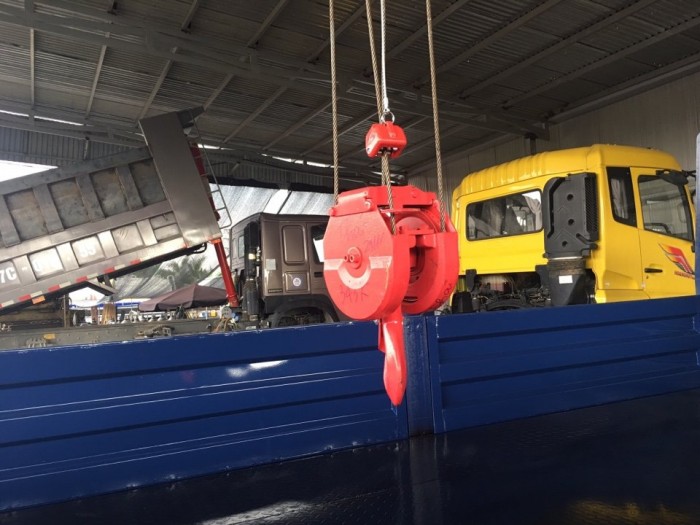 Xe tải gắn cẩu Hyundai HD120SL gắn cẩu UNIC 3 tấn 4 khúc