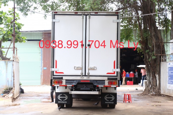 Xe đông lạnh Hino 8 tấn chuẩn khí thải Euro 4