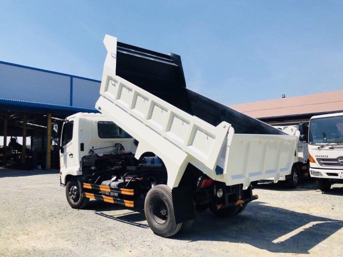 Xe tải ben Hino FC 6 tấn EURO 4 - Trả trước 100 triệu, giao xe ngay
