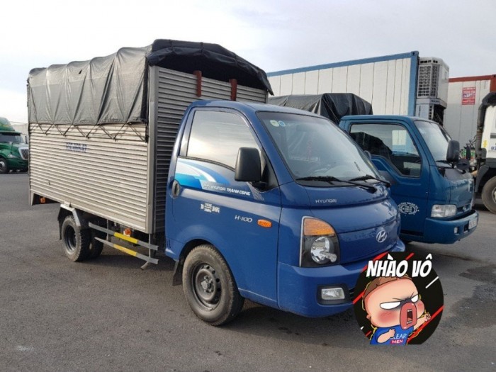 Xe tải Hyundai H150 thùng mui bạt, tải 1 tấn 5, trả trước 50 triệu giao xe ngay