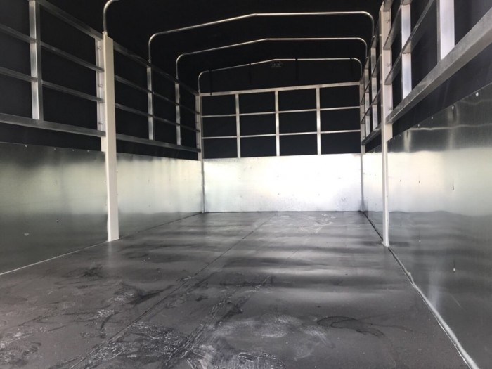 Xe tải Hyundai IZ65 Gold 2.5 tấn thùng mui bạt, trả trước 60 triệu, giao xe ngay