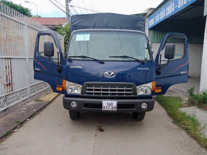 Xe tải Hyundai HD120SL 8.5 tấn, thùng mui bạt dài 6m3, trả trước 100 triệu - GIAO XE NGAY