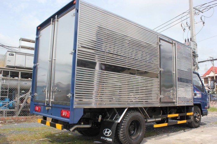 Báo giá xe tải Hyundai IZ49 2.5 tấn, trả trước 80 triệu - GIAO XE NGAY