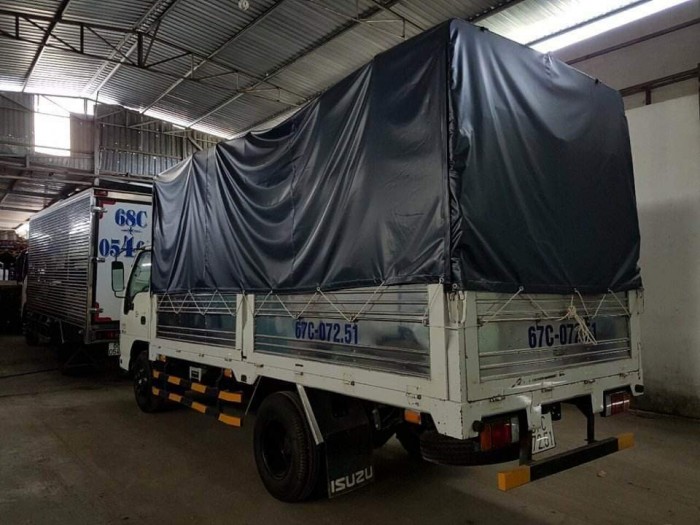 Xe tải ISUZU 2.2 tấn QKR77HE4, thùng mui bạt, trả trước 70 triệu - GIAO XE NGAY