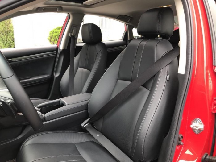 { Đồng Nai}Honda Civic 1.5L Turbo 2018 , Hỗ trợ mua xe trả góp 80% giá trị xe , lãi suất ưu đãi