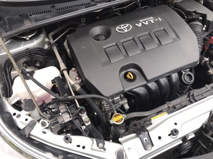 Bán Toyata Altis sx 2k16 chạy lướt