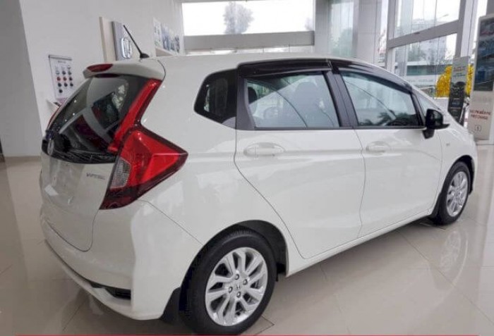 {Đồng Nai} Honda Jazz V , tặng ngay 25 triệu phụ kiện hoặc 20 triệu Tiền mặt, hỗ trợ mua xe trả góp lãi suất ưu đãi