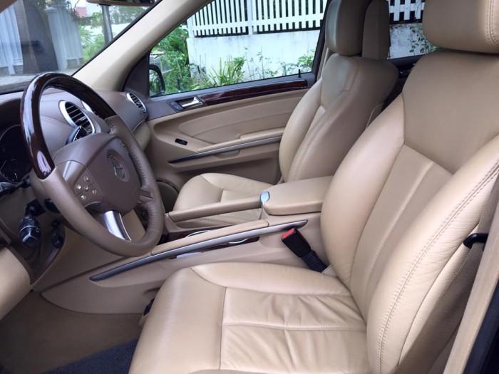 Cần bán xe Mercedes Gl550 2009 tự động màu đen xe zin đẹp như mới