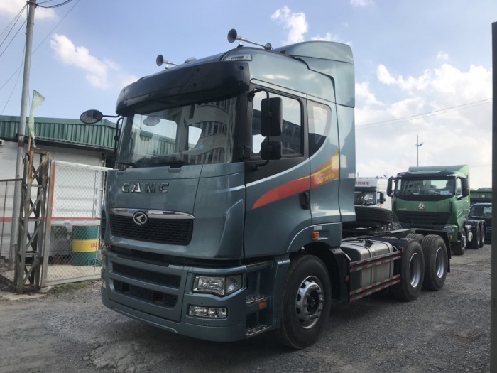 ĐẦU KÉO CAMC ĐỘNG CƠ CUMIN 375PS SẢN XUẤT 2017