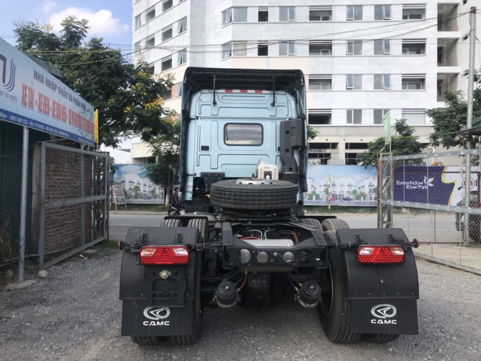 ĐẦU KÉO CAMC ĐỘNG CƠ CUMIN 375PS SẢN XUẤT 2017