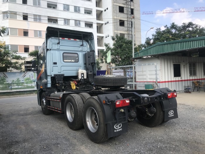 ĐẦU KÉO CAMC ĐỘNG CƠ CUMIN 375PS SẢN XUẤT 2017
