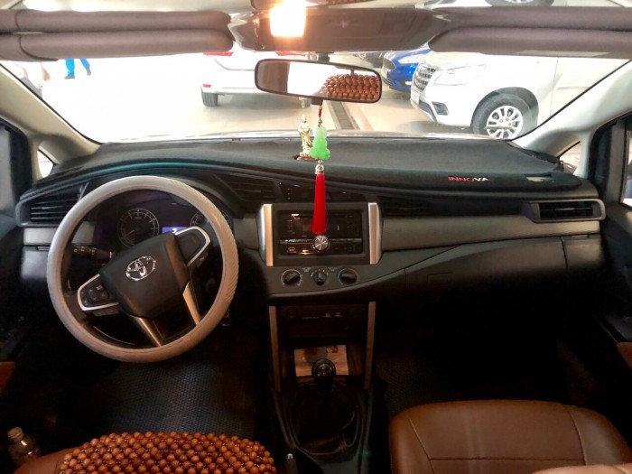 Bán Toyata Innova sx 2016 màu đồng