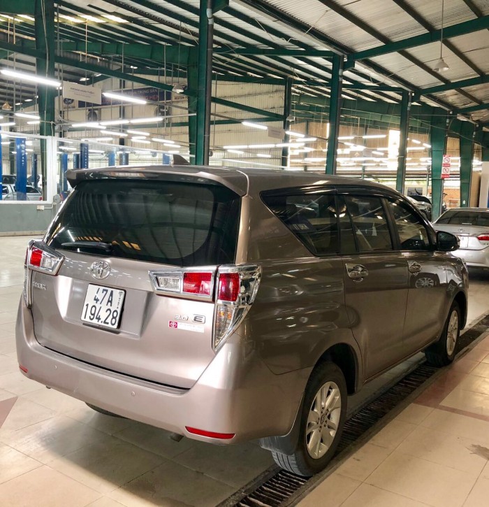 Bán Toyata Innova sx 2016 màu đồng