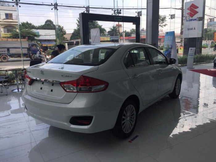 SEDAN 5 chỗ nhập khẩu giá rẻ nhất hiện nay.. SUZUKI CIAZ