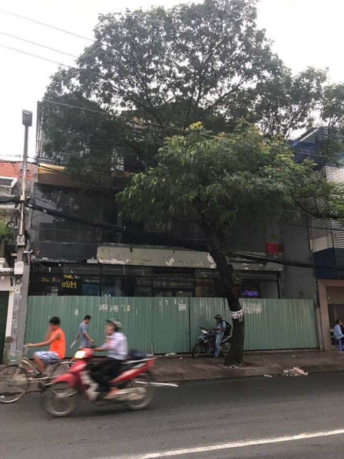 Cho thuê nhà MT Đồng Đen, p.14, Tân Bình DT 12x16,5m