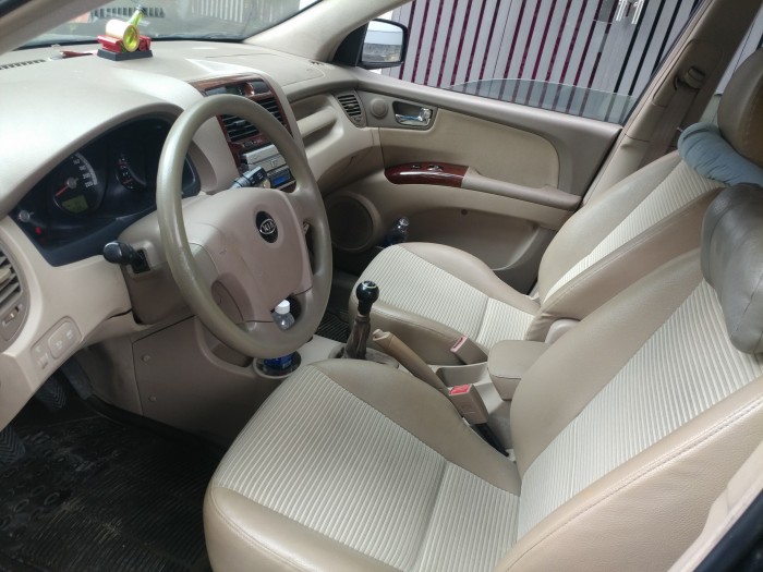 Mình cần bán Kia Sportage đen mt 2008 hai cầu máy dầu xe rất đẹp.